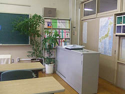 4Ｆ女性と仕事研究所　２）