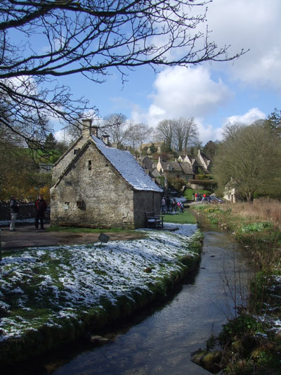 ロンドン郊外の美しい田舎風景:ストラトフォード・アポン・エイボン