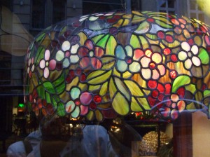 お店の前で「まあ美しい！」